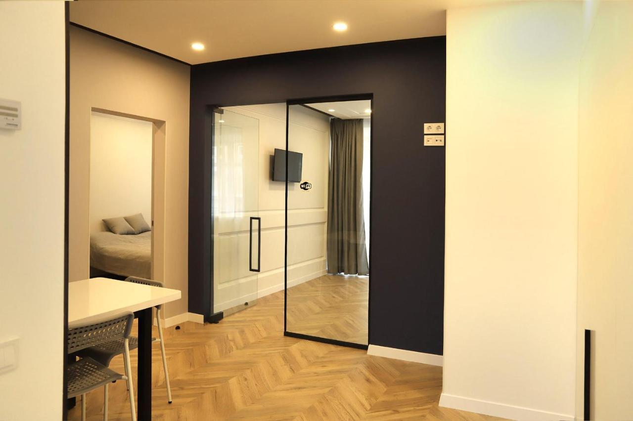 Historical Centre Apartments 리비프 외부 사진